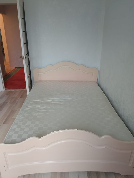Продам двухспальную кровать
