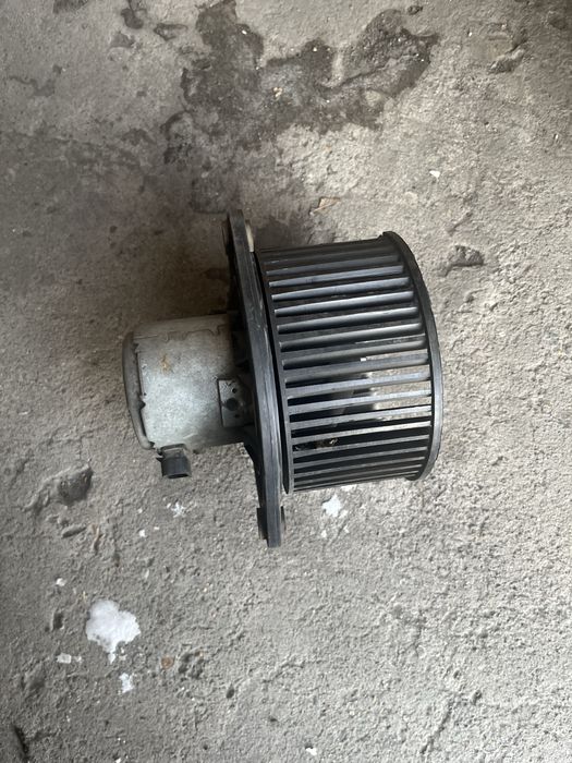 Моторчик печки приора