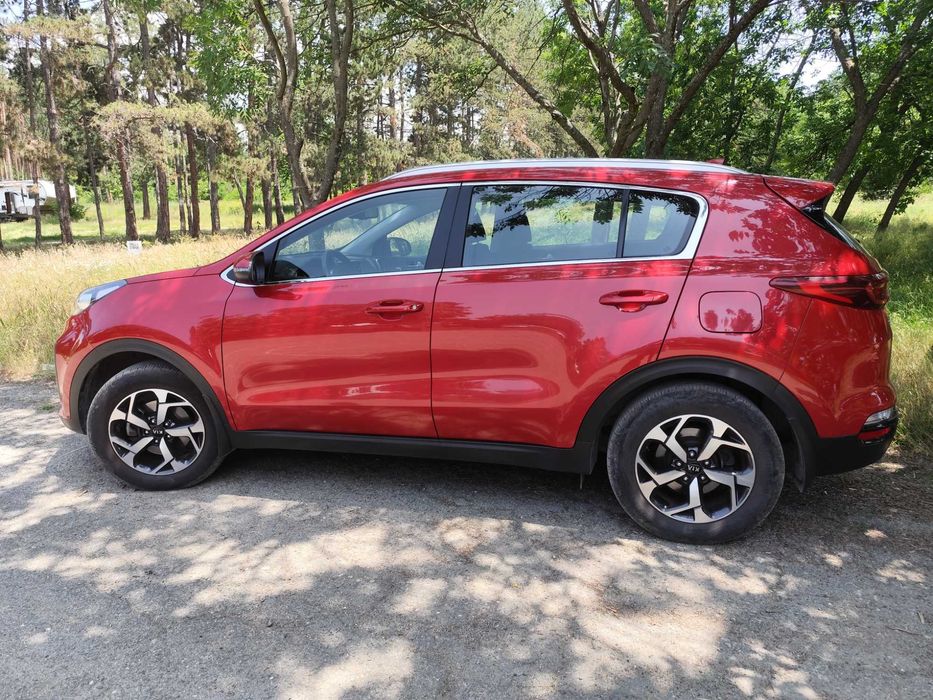 Продавам автомобил КIA