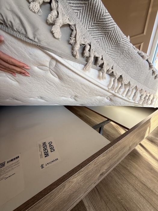 Спалня / Легло 160х200см