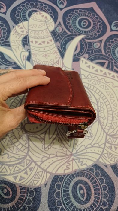 Кожен дамски портфейл