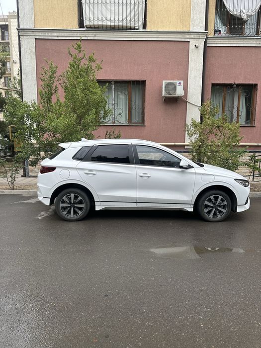 BYD E2 LUXURY VERSION 2024 yil kraskasi tozza