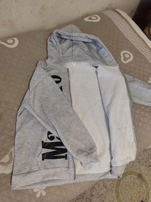 Зипка серого цвета