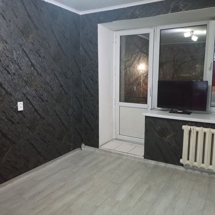 Сдам 2х комнатную квартиру на длительный срок. 120к+свет