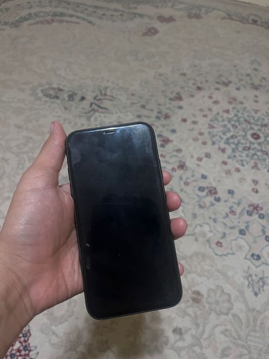 iPhone 11 с гарантией