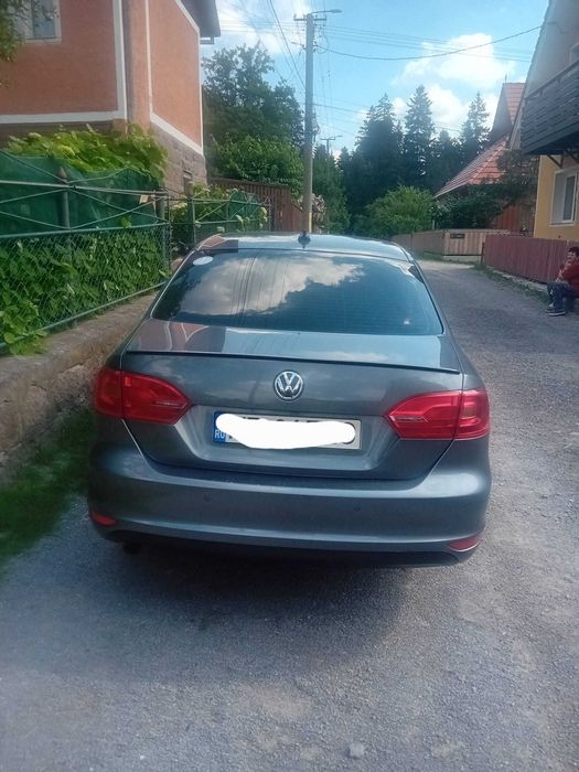 VOLKSWAGEN Jetta 2011 — imagine 3