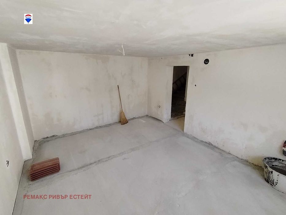 Градска къща за продажба кв. Здравец