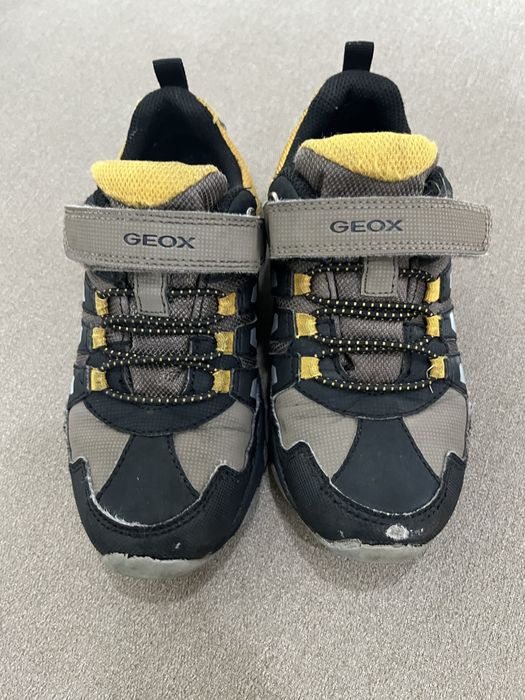 Обувки Geox