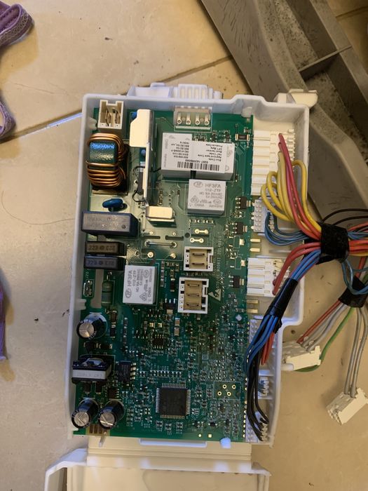 Reparatii masini de spalat rufe,masini de vase si uscatoare!