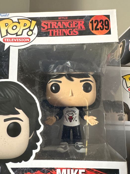 Funko pop фигурки на Stranger Things 4