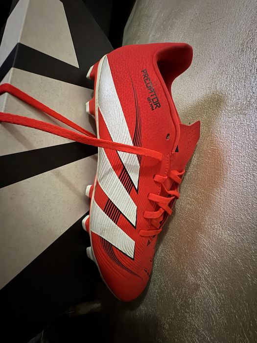 Футболни бутонки