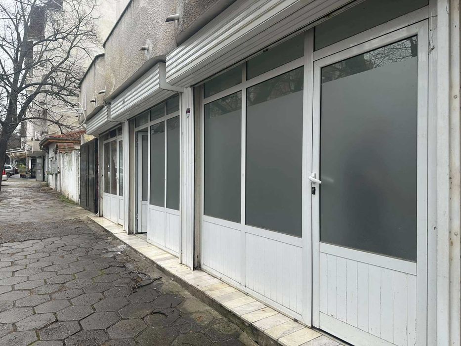 Дава се под наем Магазин в Стара Загора, Център - 55 кв.м за 248.88 € - Снимка #2