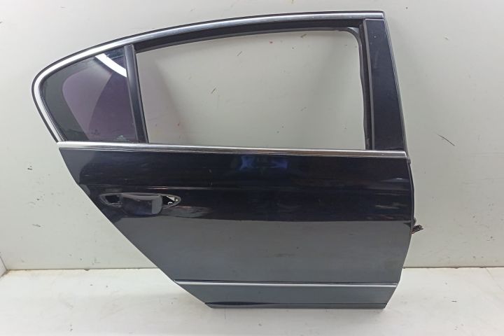 Usa / Portiera spate dreapta Volkswagen VW Passat B6