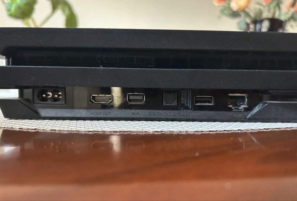 Play station 4 pro