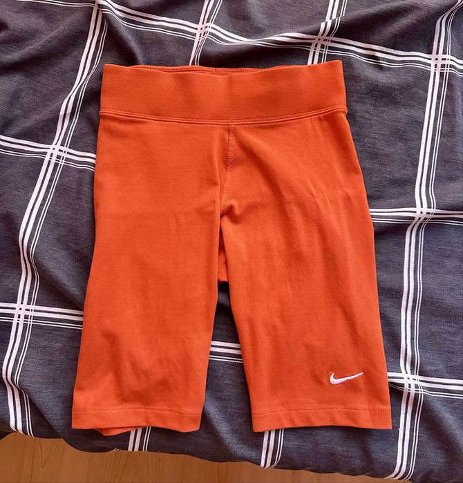 Дамски спортен клин Nike