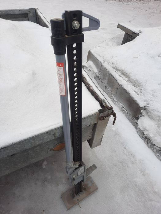 Домкрат реечный Hi Jack