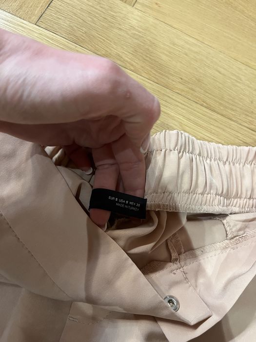 Pantaloni zara M