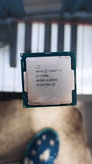 i7 7700 procesor second hand si noi de vanzare • Anunturi • OLX.ro