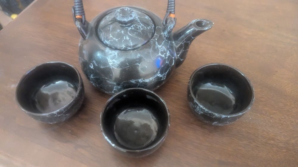 Продам китайские "штучки!-ваза, интерьерные маски