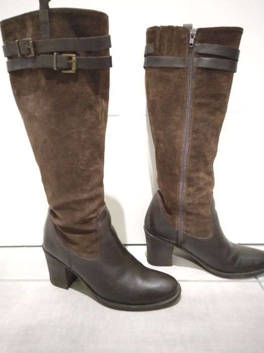 Елегантни дамски ботущи от естествена кожа