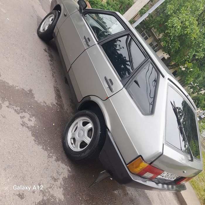 Vaz 2109 soriladi