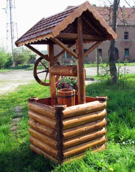Fântână rustică  din bușteni  rotund  balansoar leagan  lemn