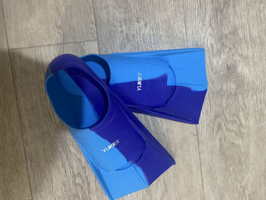 ласты для басейна новые