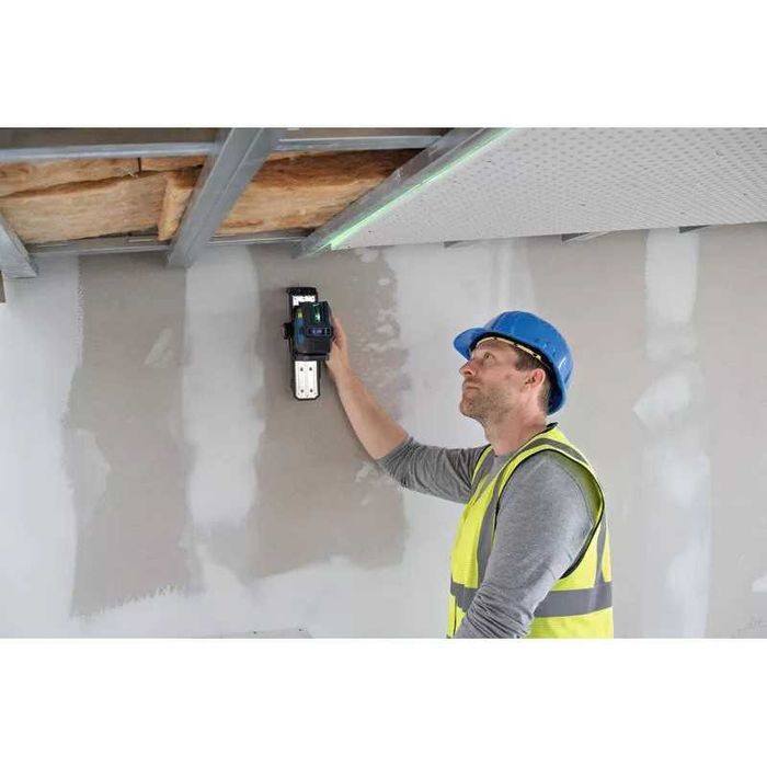Лазерен нивелир линеен и точков BOSCH GCL 12V-50-22 CG