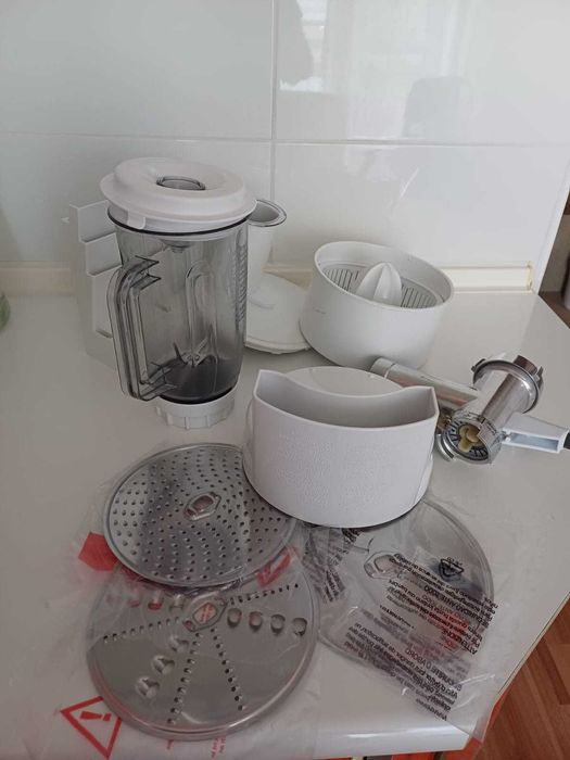 Комбайн кухонный Bosch mum 4880