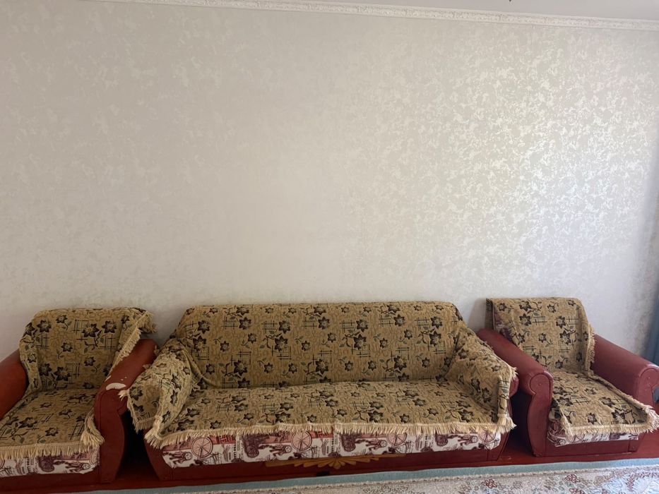 Диван сатылады