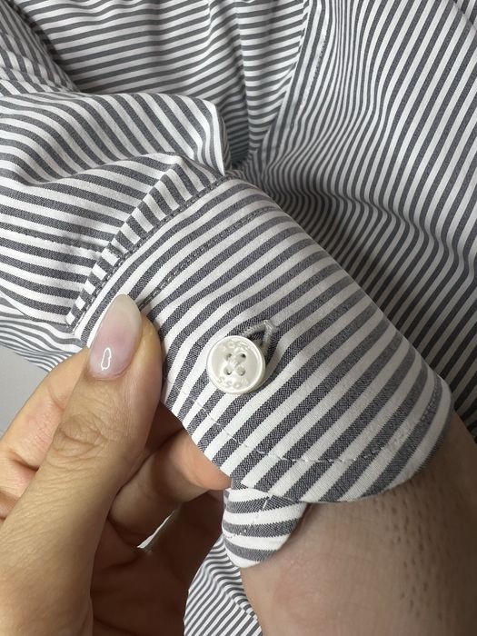 Риза на марката BOSS