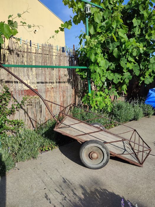 Cărucior solid marfă