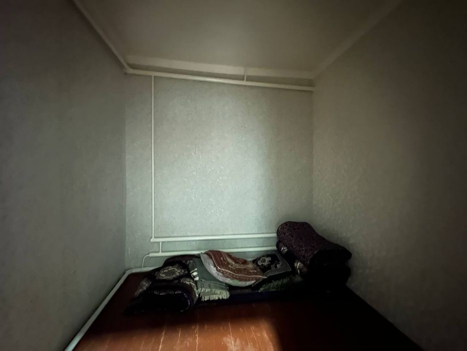 Olmazor tumani chuqursoyda Uy sotiladi 1.2 sotix