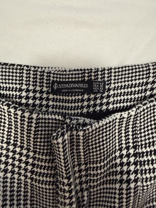 Панталони Stradivarius 42 размер