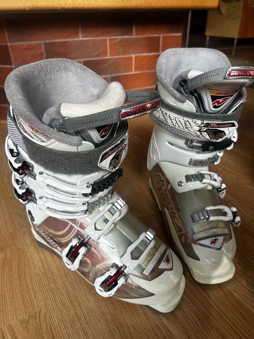 Clapari marimea 37-38