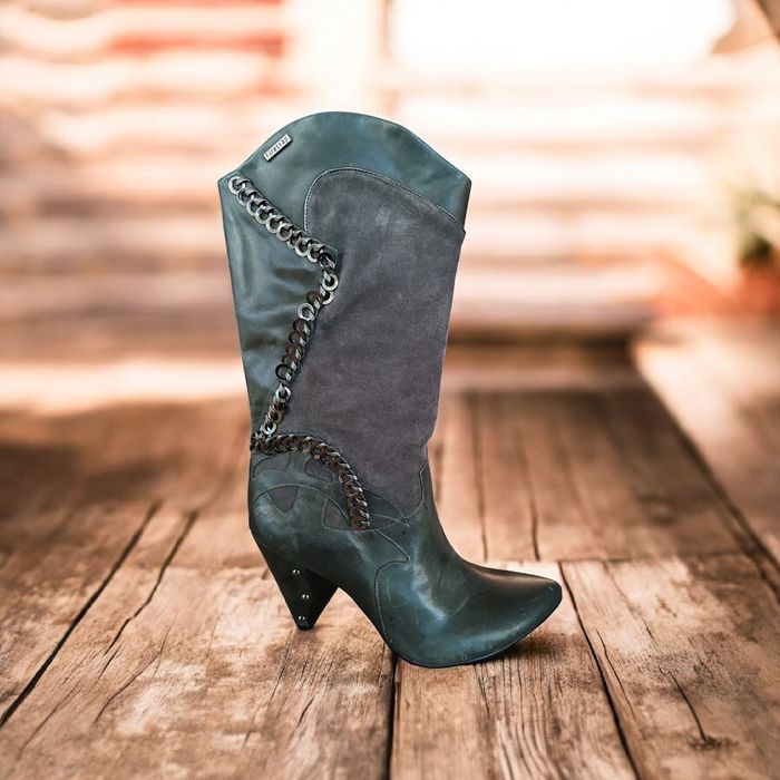 Обувки,ботуши, дамски