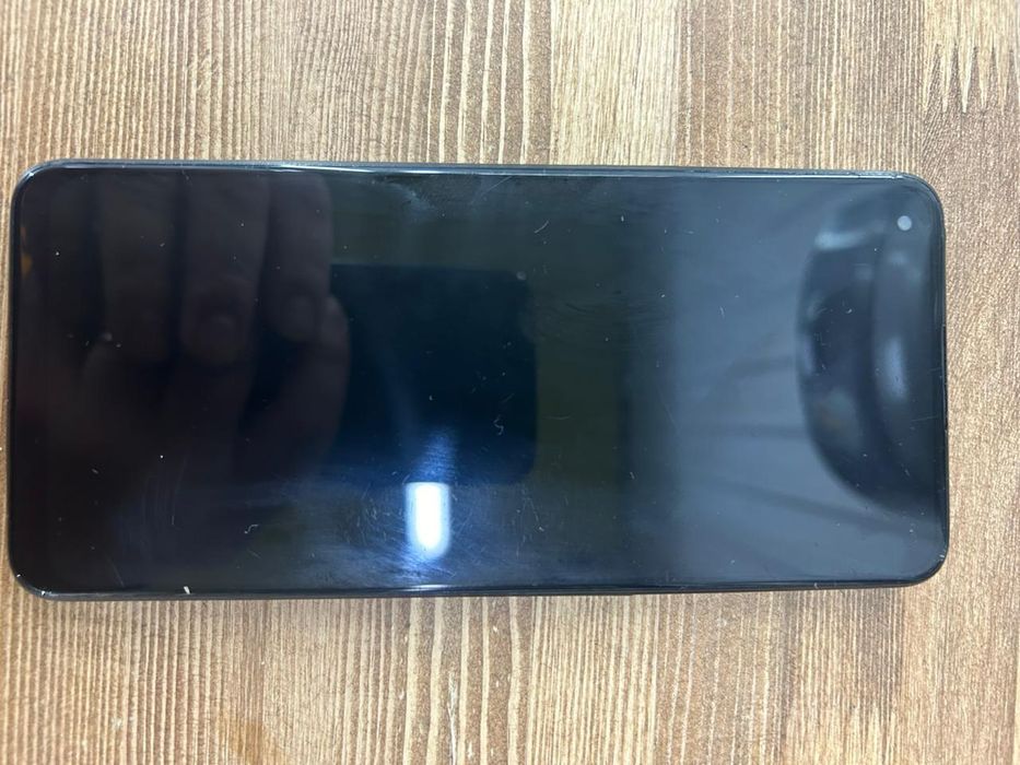 Продается телефон