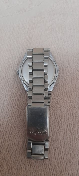 Наручные часы слава кварц.