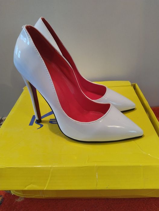 Новый туфли новый продам