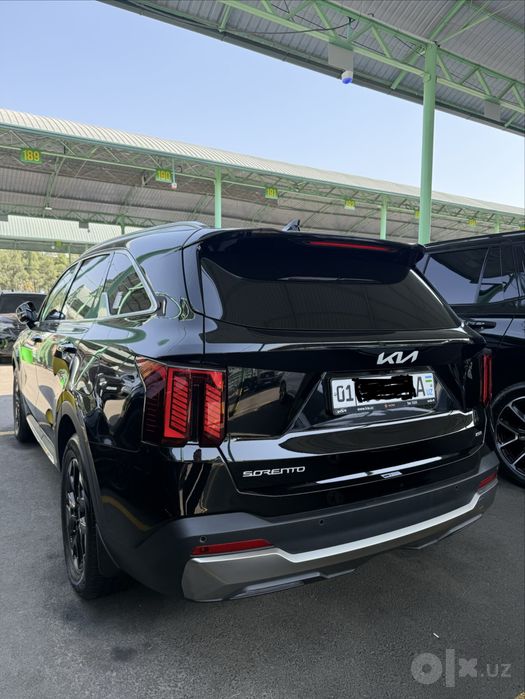 Kia Sorento 2023 yil 2.5 mator