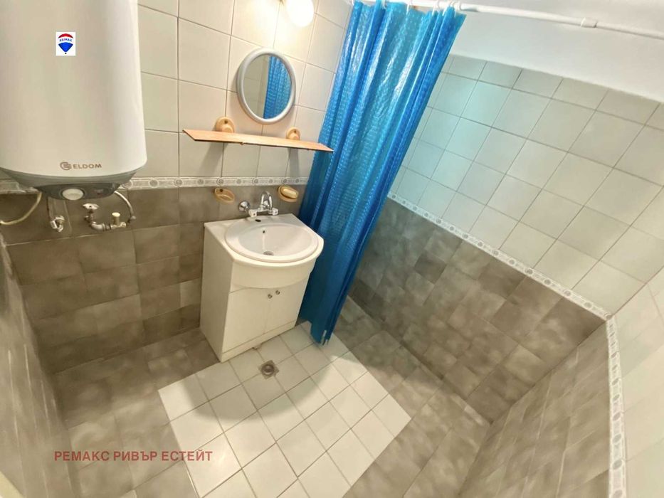 Продава се Тристаен апартамент в Русе, Дружба 3 - 93 кв.м за 1107 €/кв.м - Снимка #11
