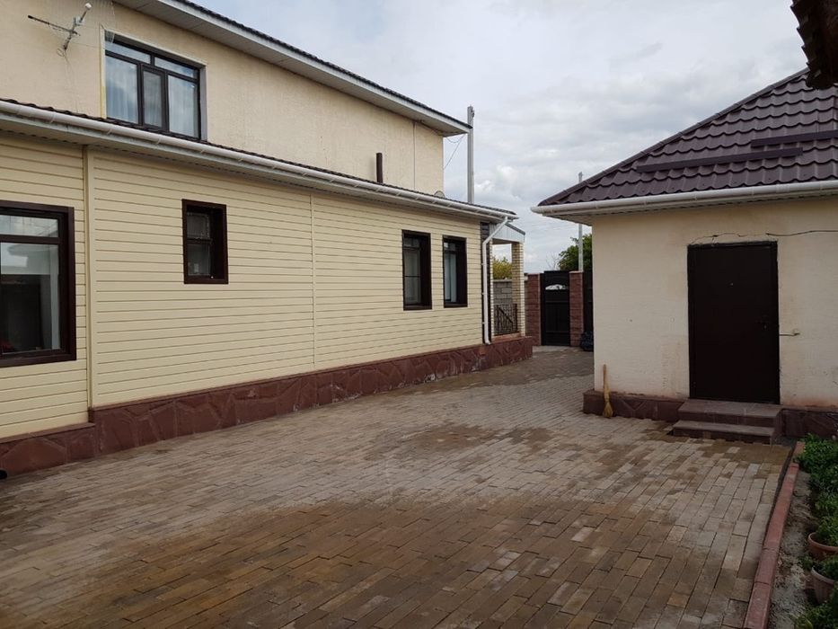 Коттедж с мебелью