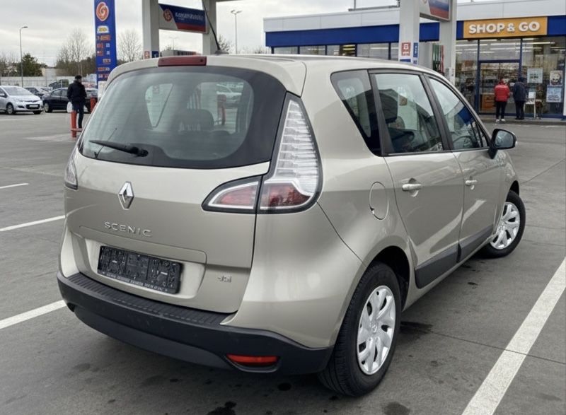 Renault Scenic 1,5 DCi 110 CP 2013