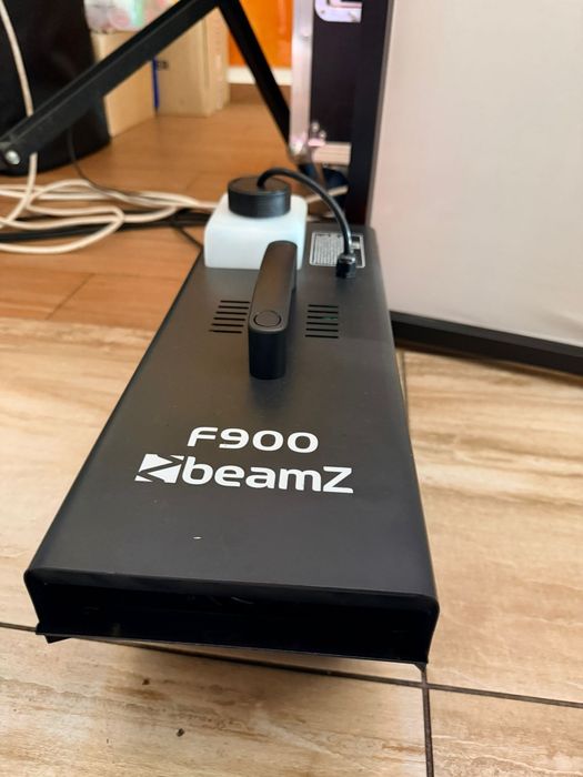 Masina fum beam f900.