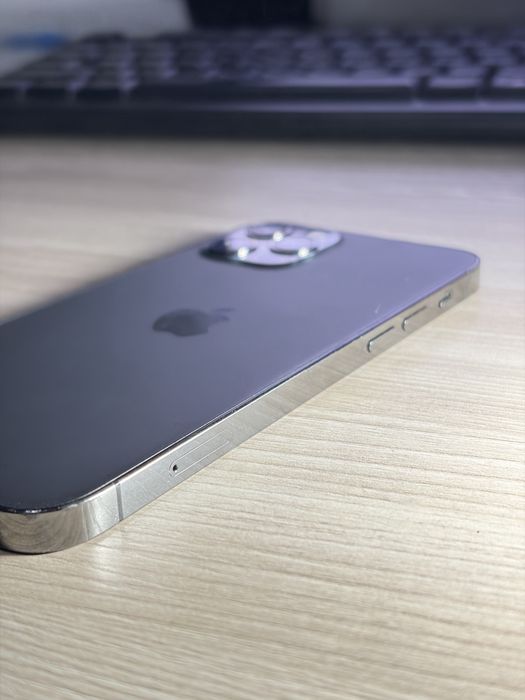 Продам iPhone 12 pro