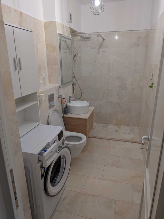 Apartament 2cam de închiriat | Parcare inclusă | Proprietar Royal Town