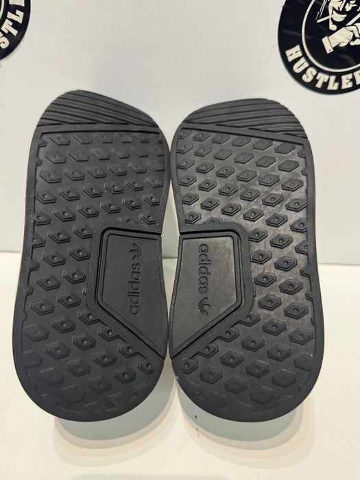 Детски маратонки ADIDAS . Номер 25.5