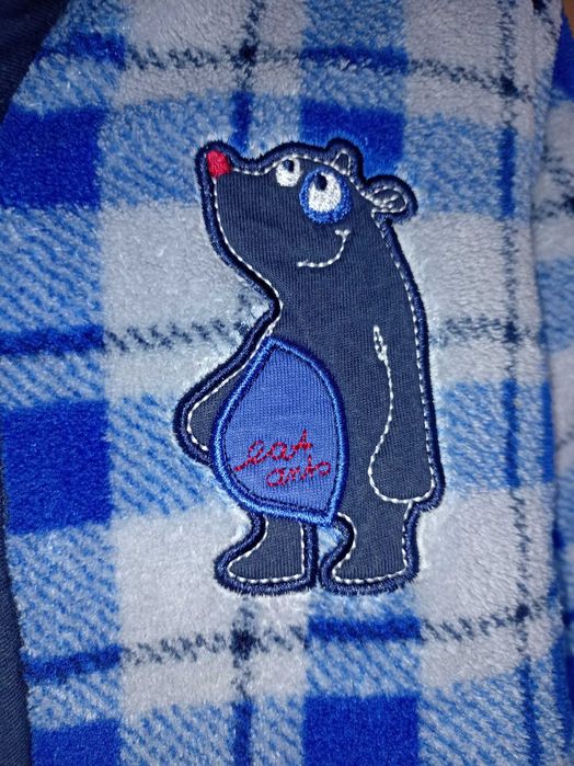 Плюшен космонавт за момче на 1 г. 80 размер 2 бройки.