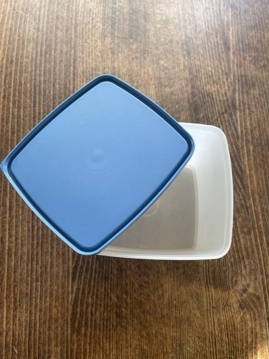 Кутия за торта Tupperware