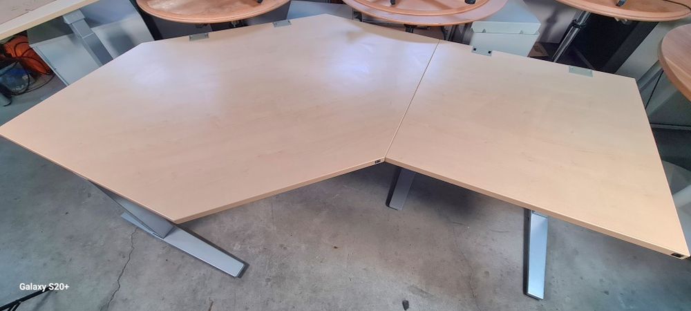 Немско офис бюро регулируем повдигане  оборудване